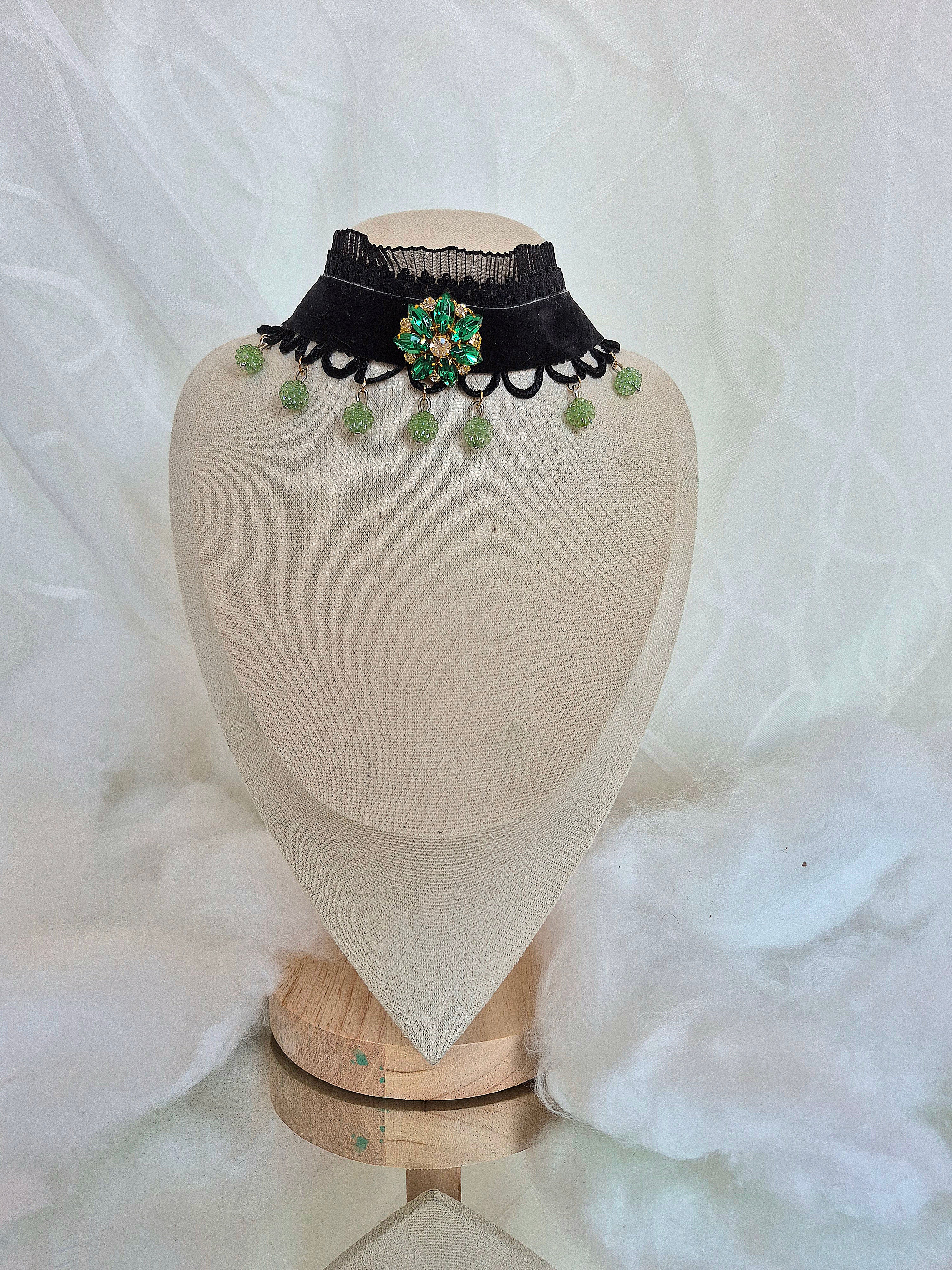 Choker - Verdant Aurelia