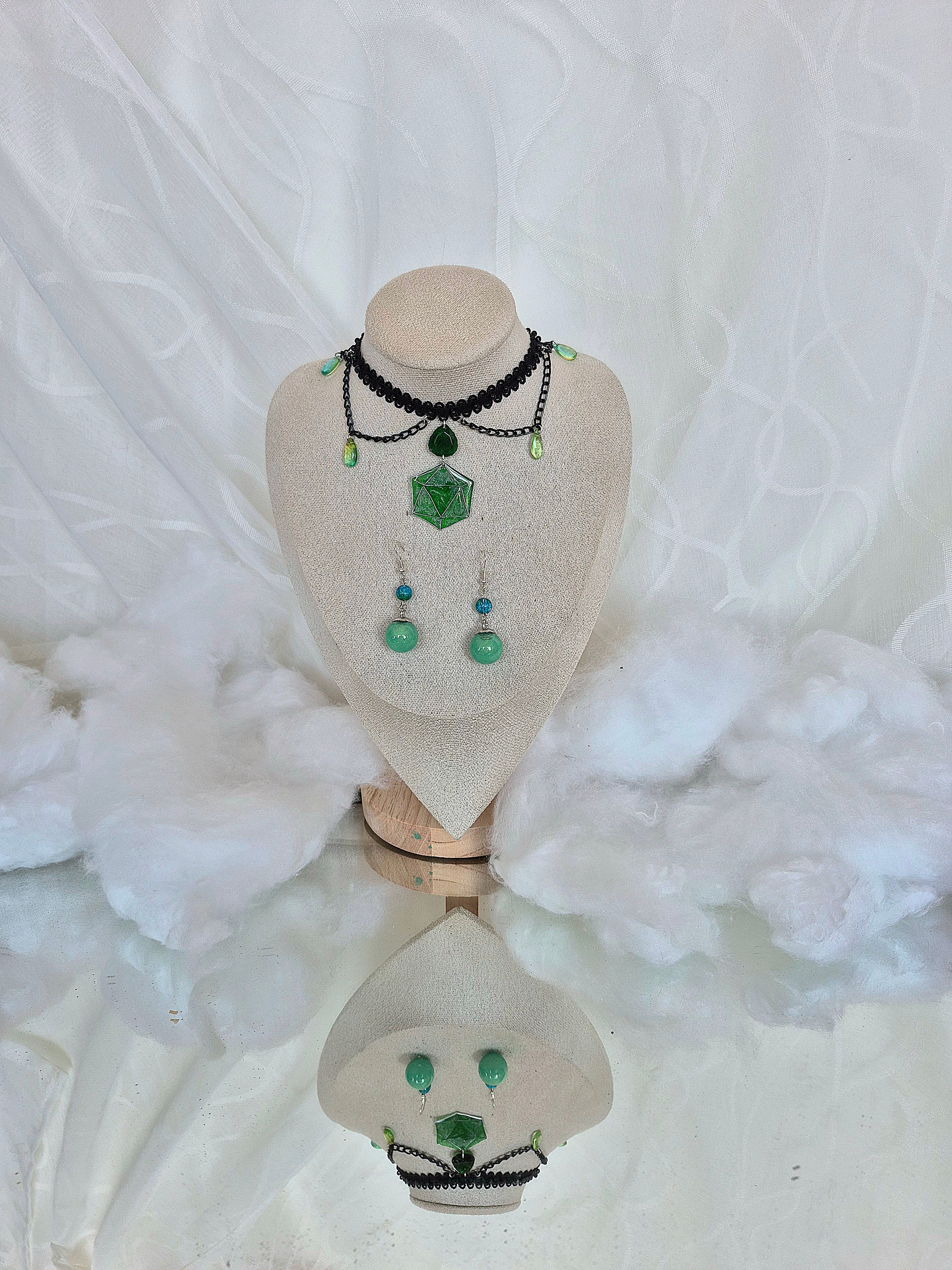 Choker - Emerald Roll