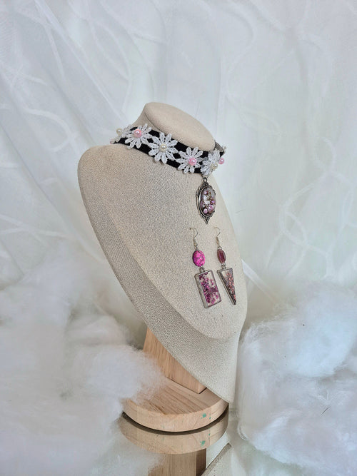 Choker - Floral Whisper
