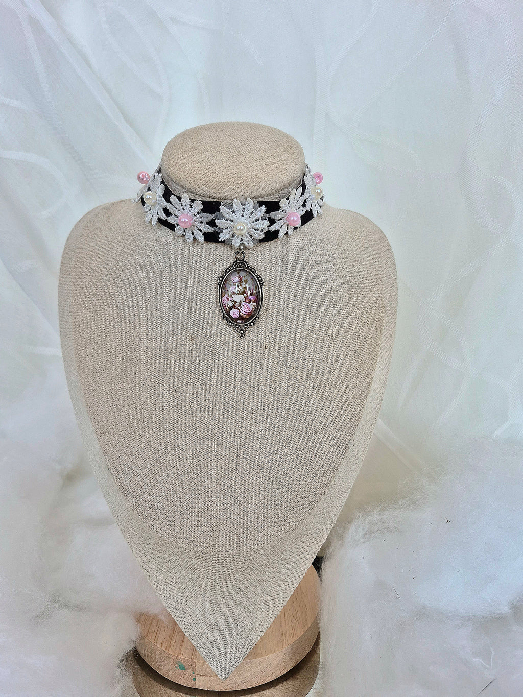 Choker - Floral Whisper