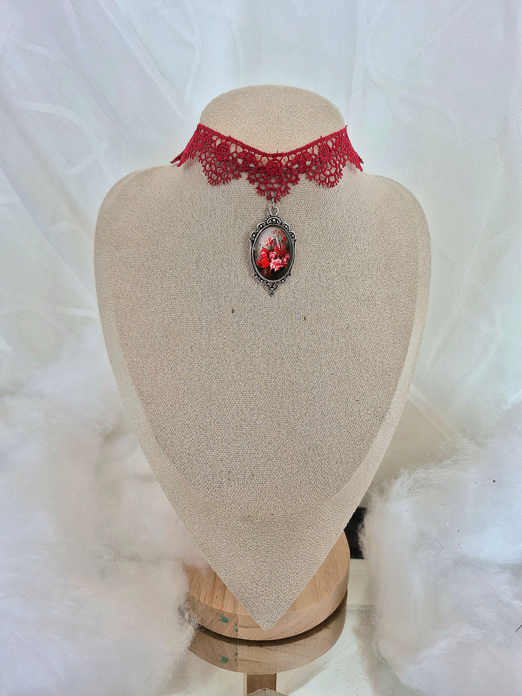 Choker - Scarlet Bloom