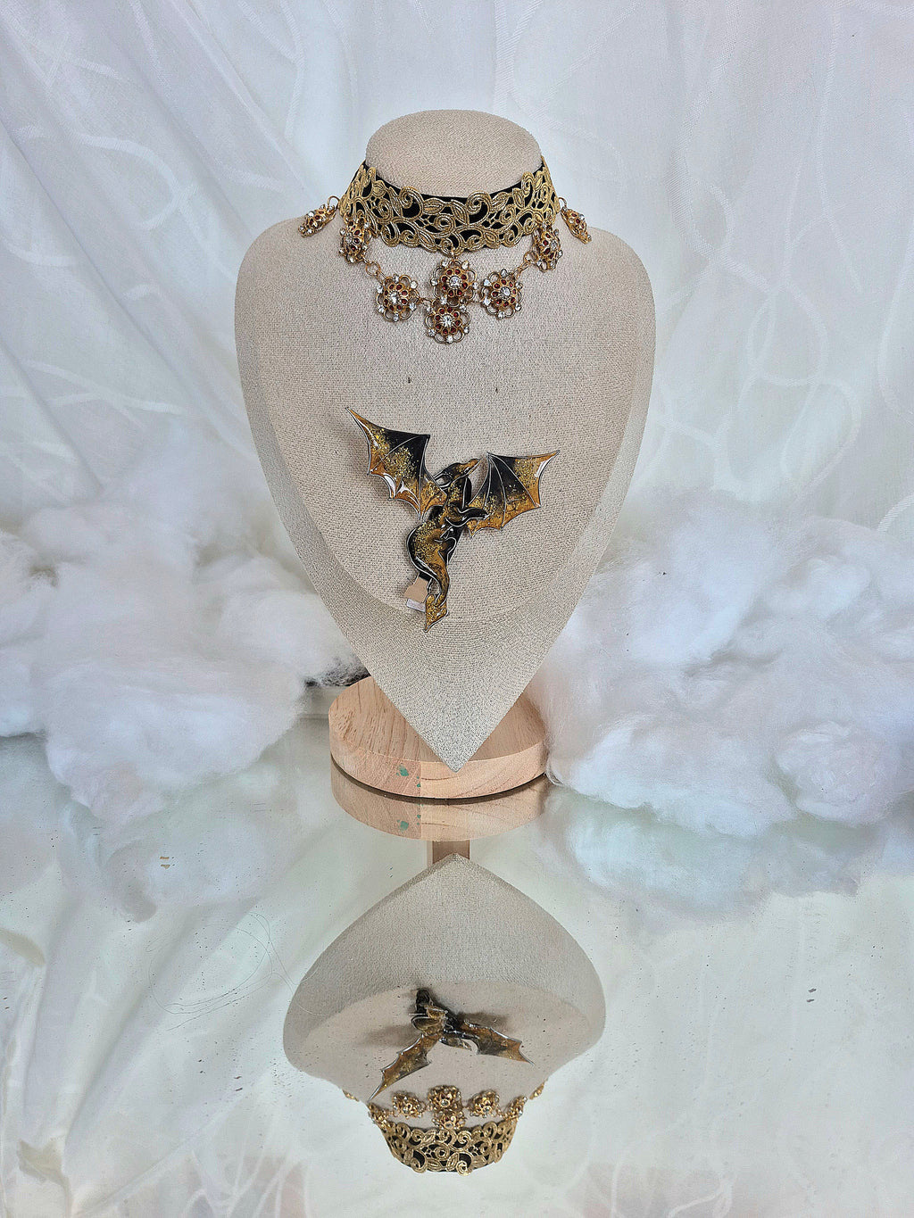 Choker - Golden Regency