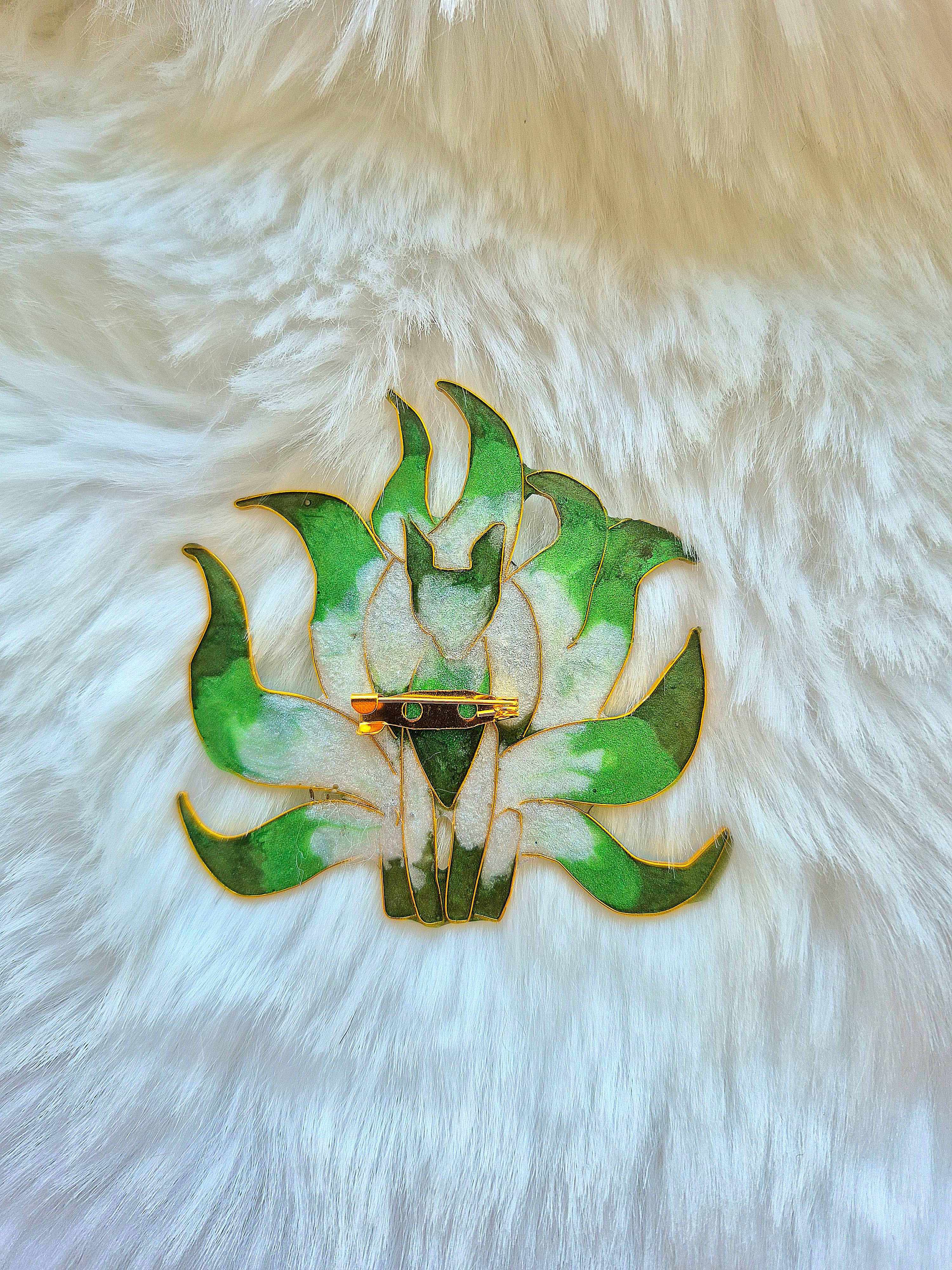 Mythical brooch- Verdant Kitsune