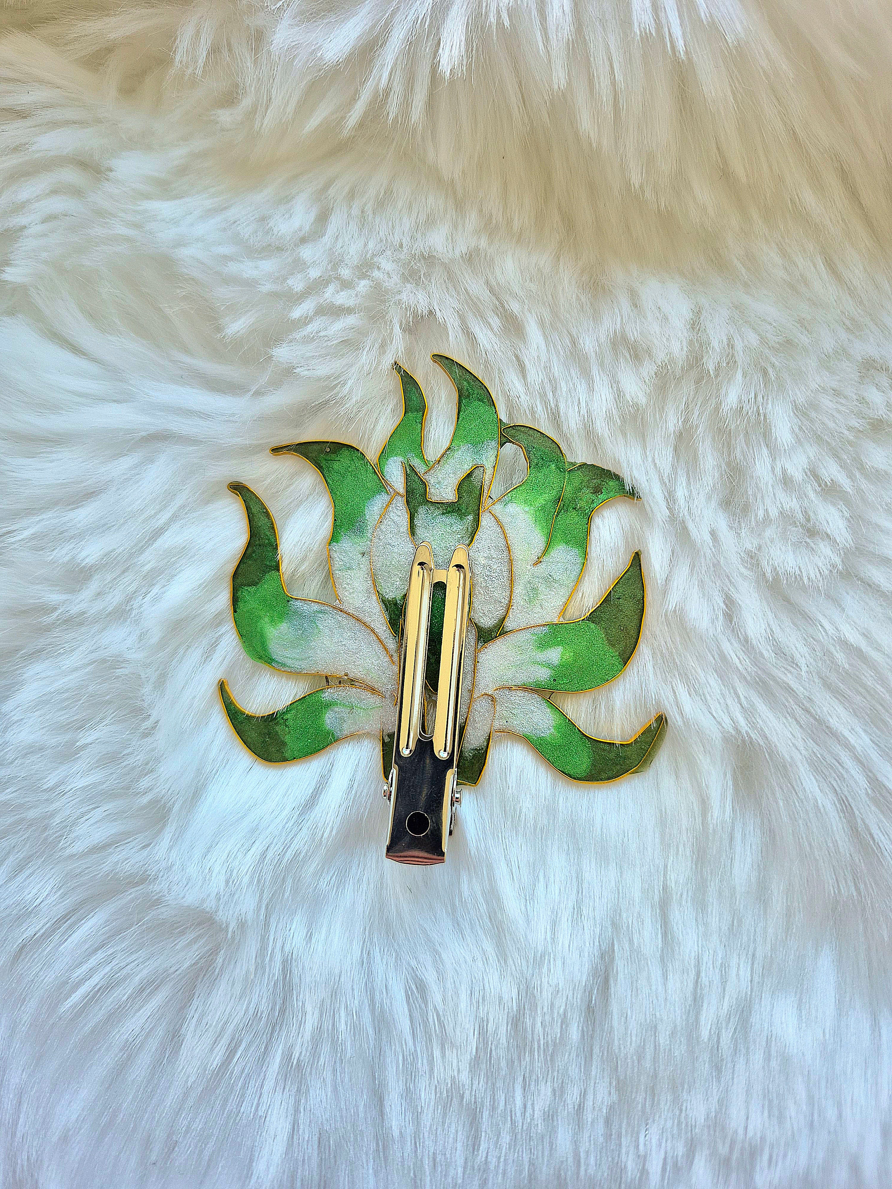Mythical hairclip - Verdant Kitsune