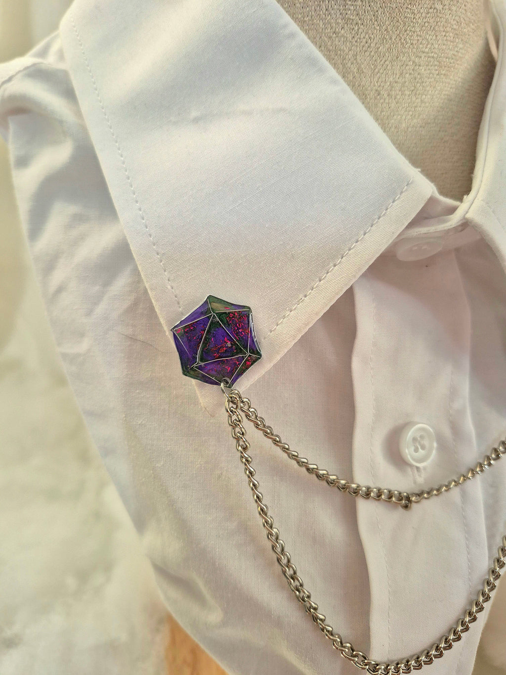 Collar pin - Twilight Vine D20