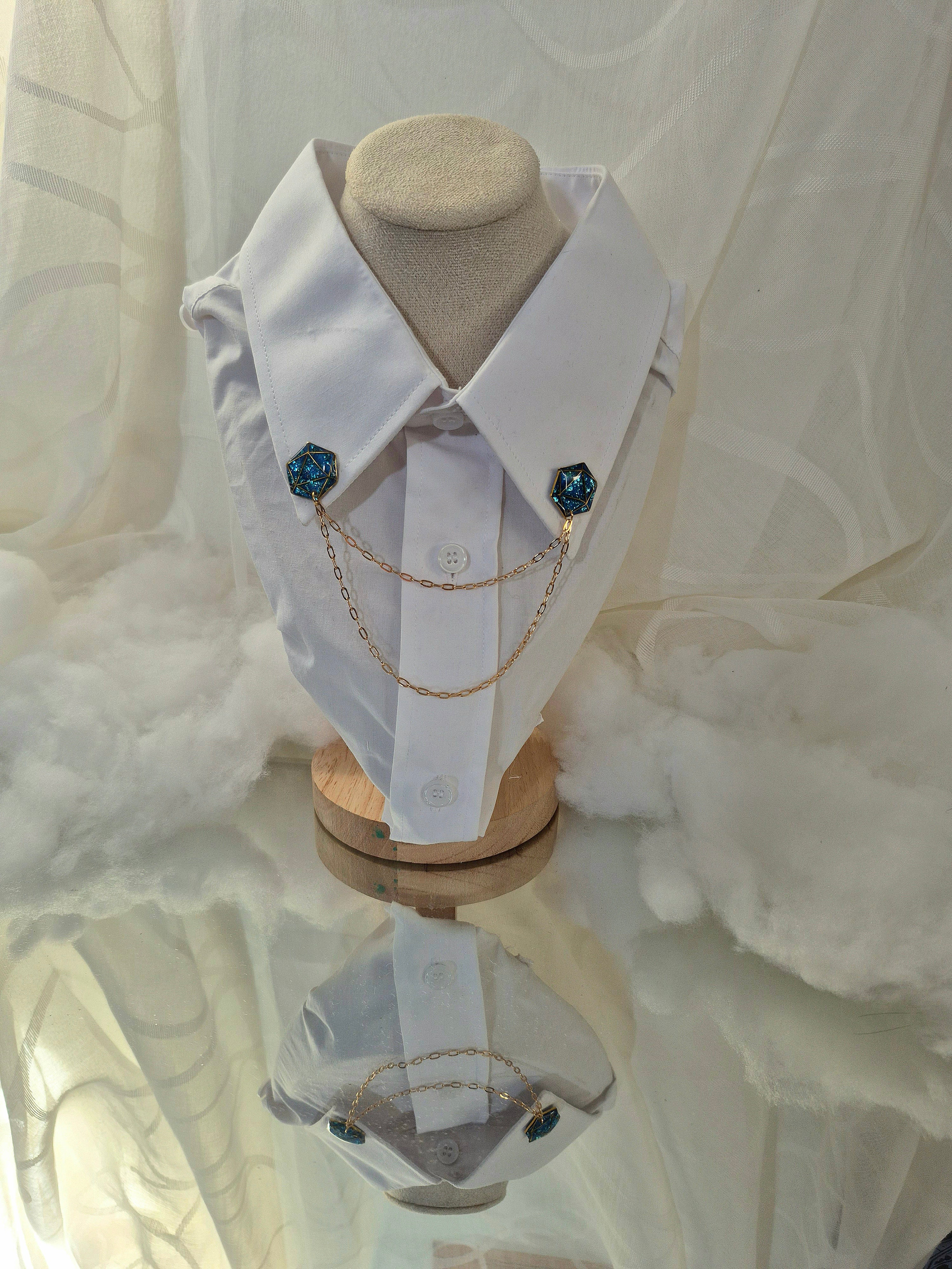 Collar pin - Azure spark D20