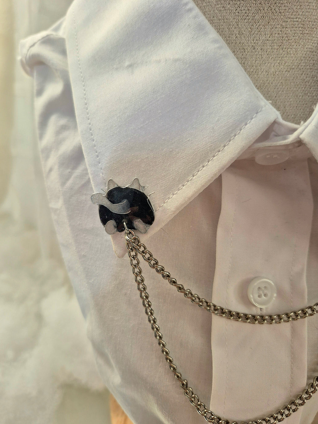 Collar pin - Cat Butt