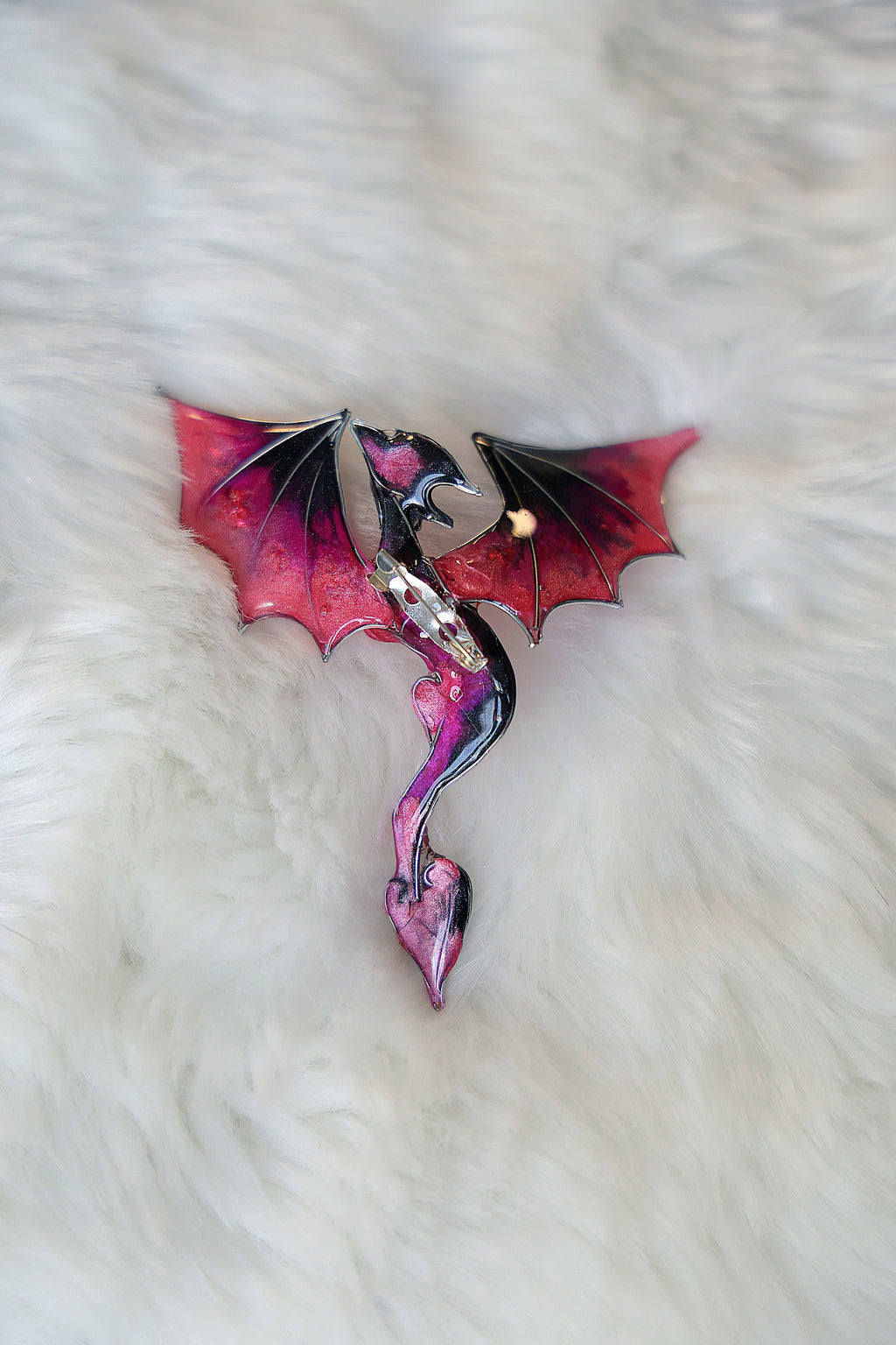 Mythical brooch - Veilrose Drake