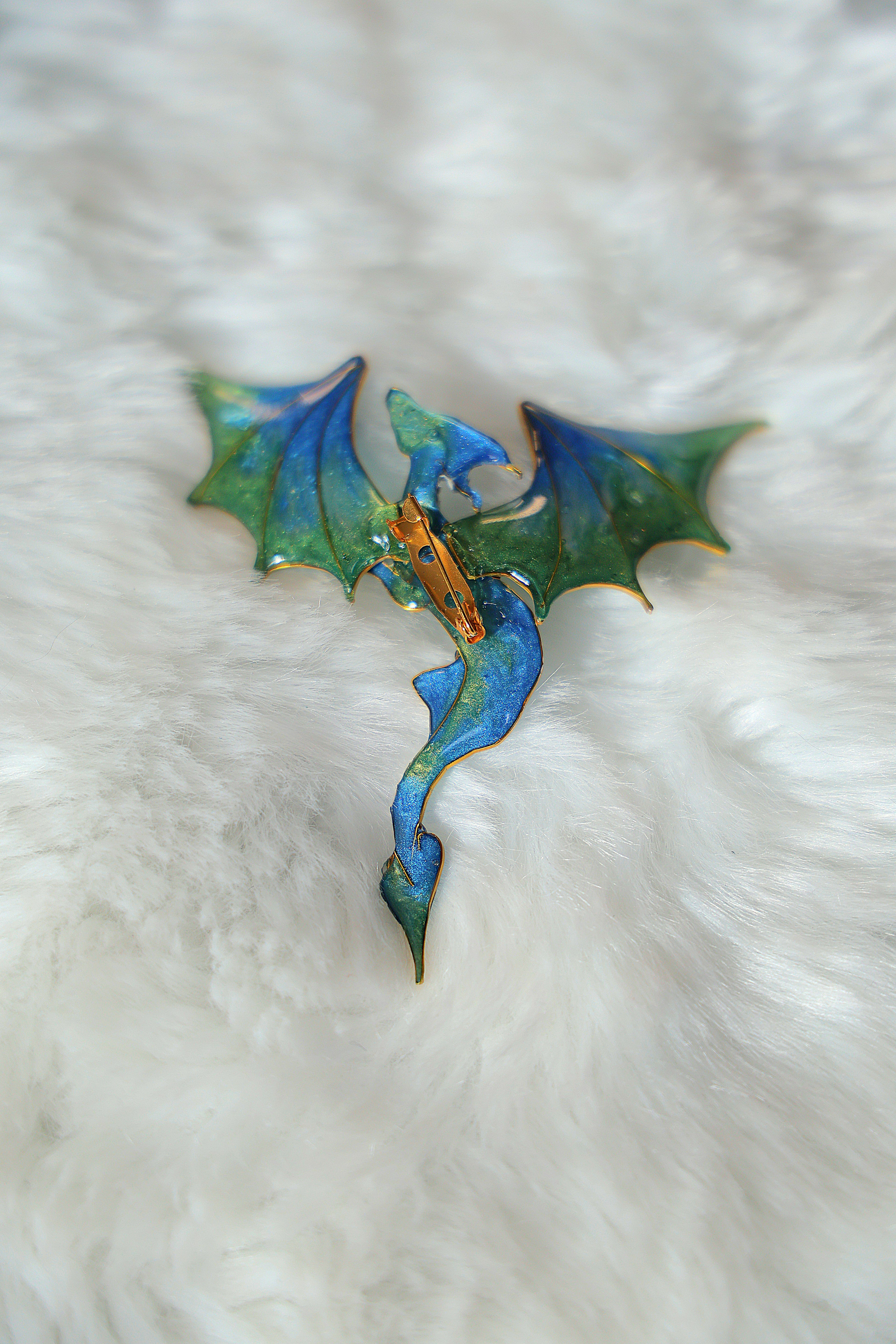 Mythical brooch - Gilded Tidemyrm