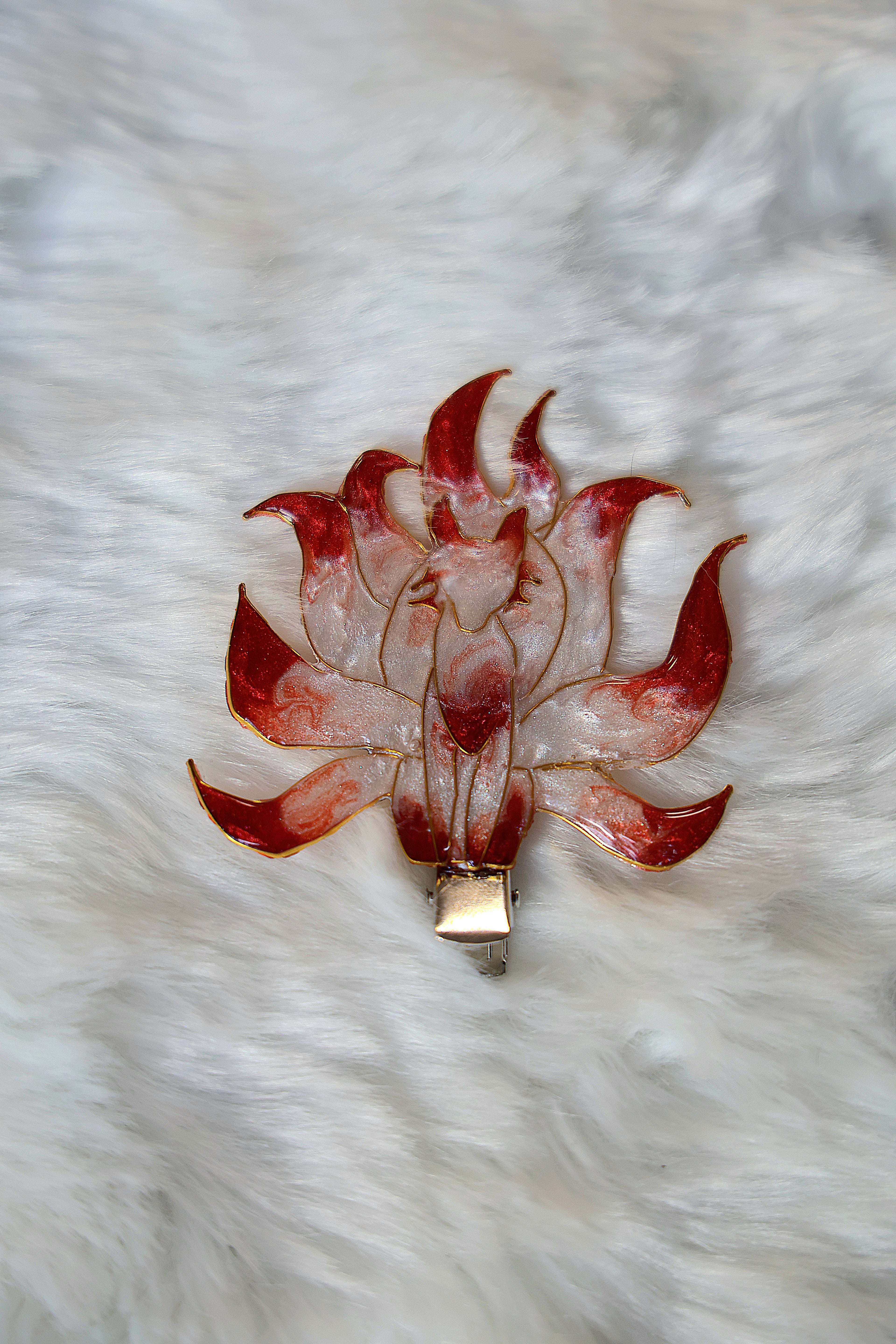 Mythical hairclip - Nine tailed Kitsune