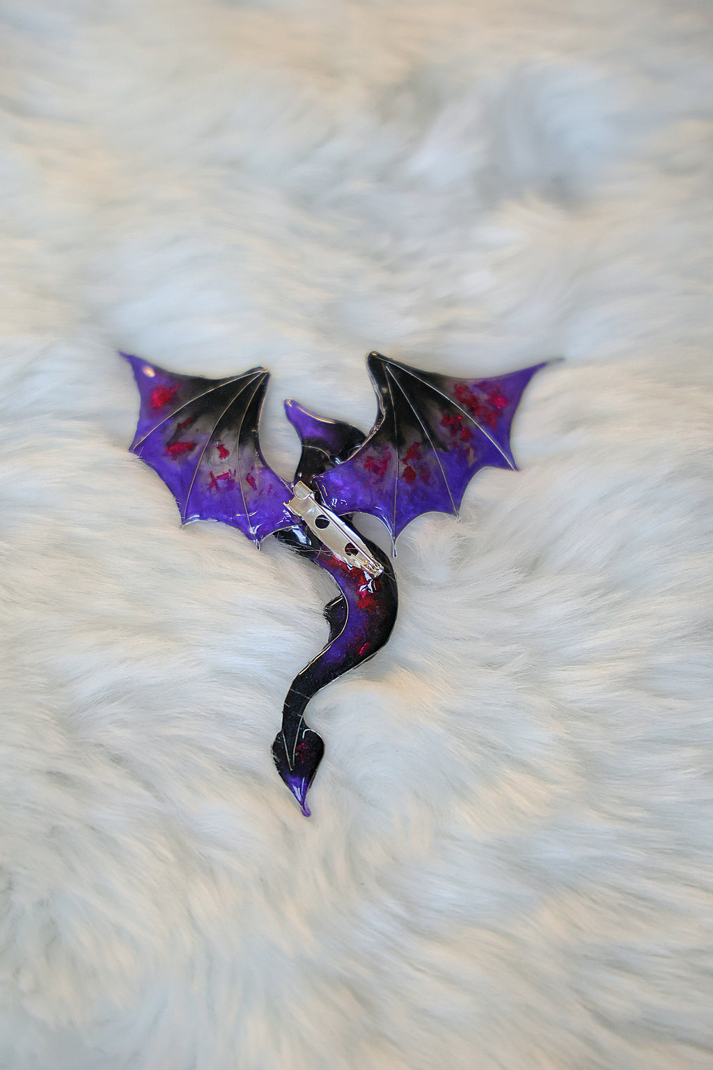 Mythical brooch - Wisteria Noctwyvern