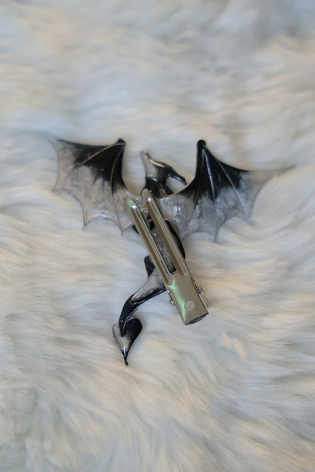 Mythical hairclip - Moon Wyvern