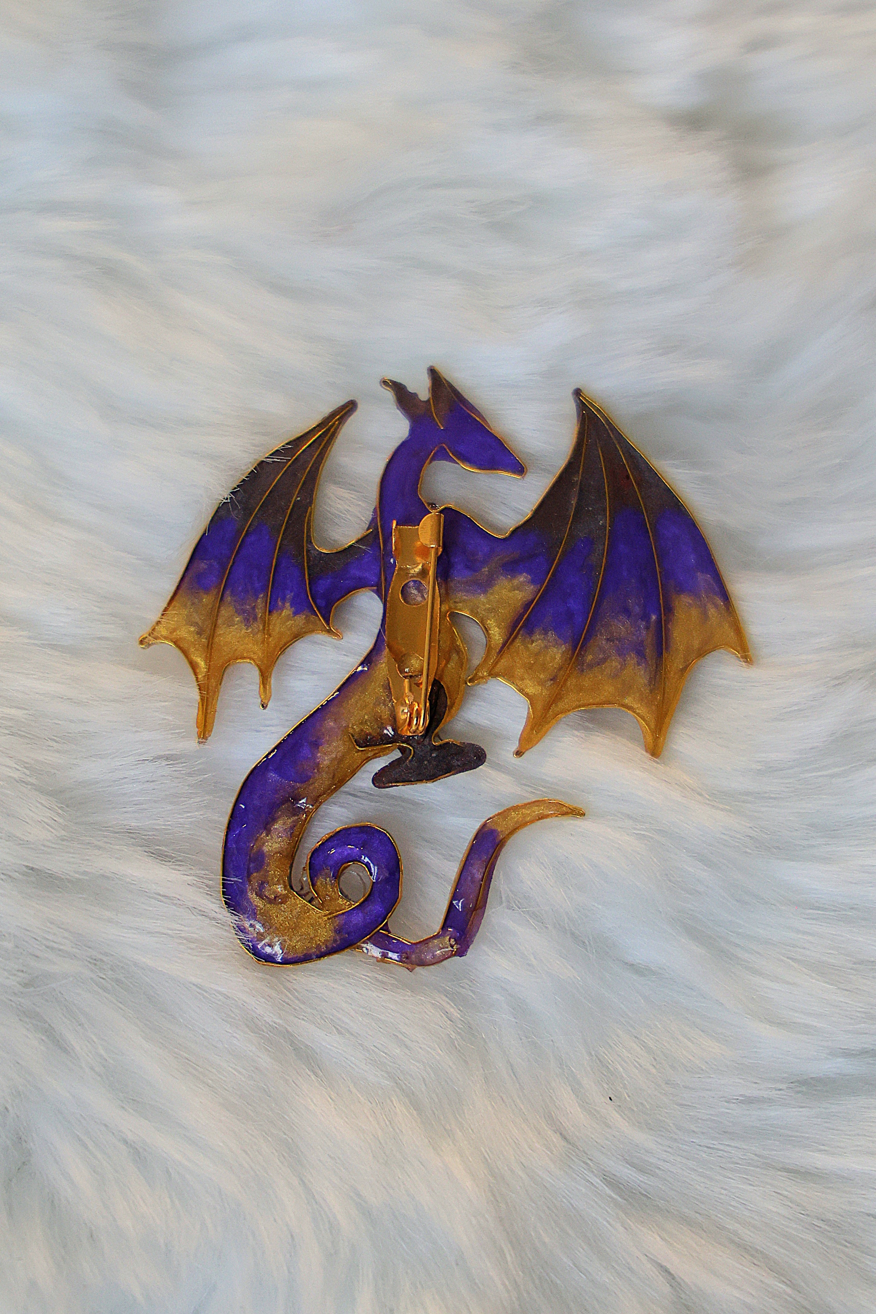 Mythical brooch - Aster Ravyrn