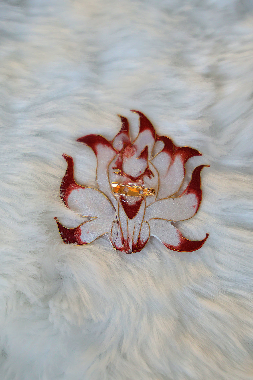 Mythical brooch - nine-tailed Kitsune